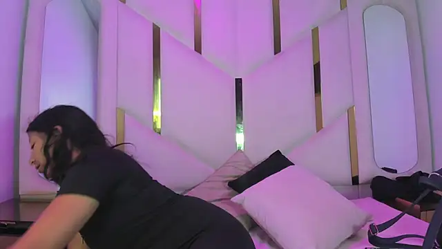 Vaneline2 online show from 04-29-26, 02:21