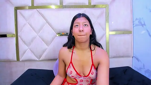 Snapshot of Vaneline2 chatting on 05-31-26, 06:09 Vaneline2 online show from 05-31-26, 06:09
