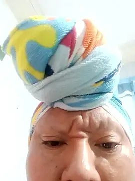 Snapshot of perrit17 chatting on 02-19-26, 07:26 perrit17 online show from 02-19-26, 07:26