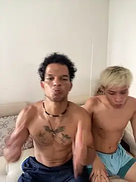 MaxyRyan online show from 04-01-26, 02:47