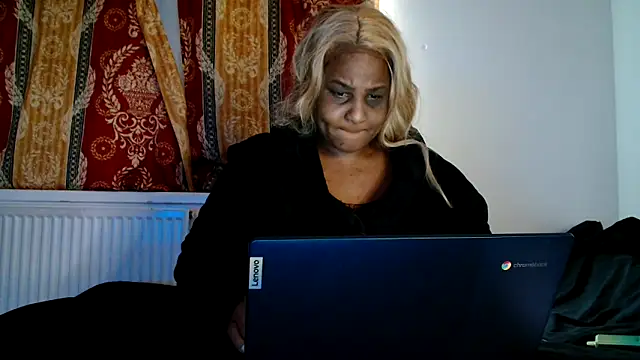 Snapshot of CurvySashia chatting on 02-28-26, 09:54 CurvySashia online show from 02-28-26, 09:54