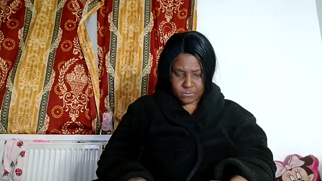 Snapshot of CurvySashia chatting on 03-05-26, 12:06 CurvySashia online show from 03-05-26, 12:06