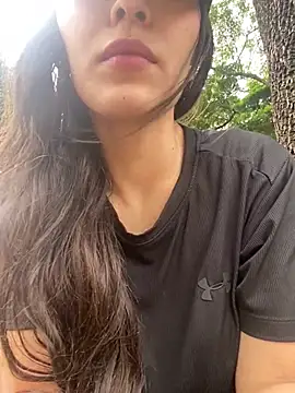 Mia rivers   online show from 07-19-26, 06:33