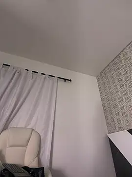 Mia rivers   online show from 07-29-26, 07:45
