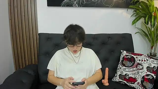  Daarcy  online show from 03-05-26, 03:02