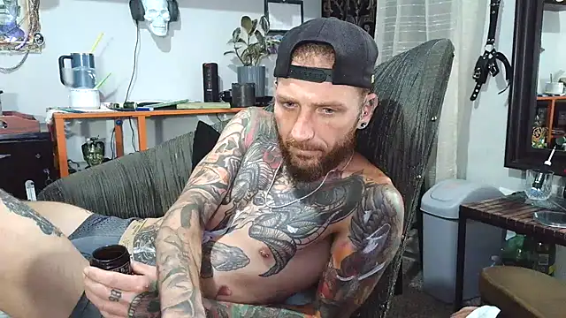 F D R  online show from 05-26-26, 04:03