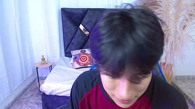 Snapshot of nikoo_18 chatting on 02-12-26, 01:50 nikoo 18 online show from 02-12-26, 01:50