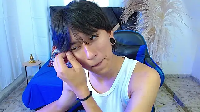 Snapshot of nikoo_18 chatting on 03-05-26, 01:51 nikoo 18 online show from 03-05-26, 01:51