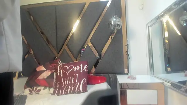 Snapshot of Maggyx chatting on 07-03-26, 01:50 Maggyx online show from 07-03-26, 01:50