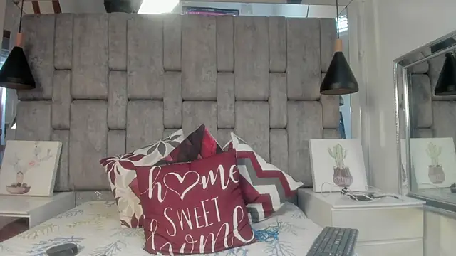 Snapshot of Maggyx chatting on 07-29-26, 01:31 Maggyx online show from 07-29-26, 01:31