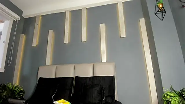 Snapshot of TSExoticFuck chatting on 03-13-26, 07:31 TSExoticFuck online show from 03-13-26, 07:31