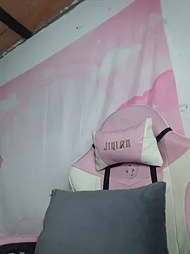 isaneptuneuwu online show from 03-10-26, 11:10