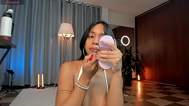 karinnixx online show from 07-27-26, 04:36