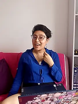 Snapshot of Juliexxxxtasy chatting on 03-09-26, 04:44 Juliexxxxtasy online show from 03-09-26, 04:44