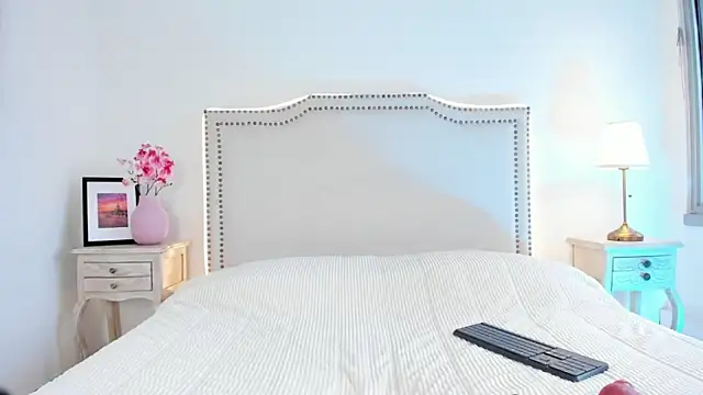 Charlote Harper online show from 02-15-26, 06:26