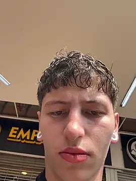 Snapshot of ARON_LUXX chatting on 03-04-26, 02:56 ARON LUXX online show from 03-04-26, 02:56