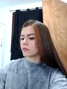 EmiNavarro online show from 07-07-26, 02:58