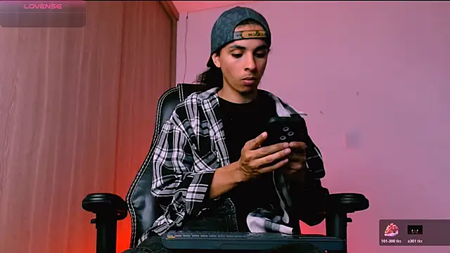 Snapshot of Dann-Winner chatting on 02-27-26, 03:28 Dann-Winner online show from 02-27-26, 03:28