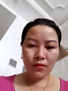 Snapshot of Jennie_dogy chatting on 06-27-26, 02:16 Jennie dogy online show from 06-27-26, 02:16