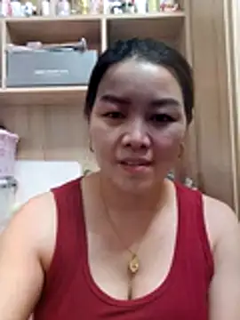 Snapshot of Jennie_dogy chatting on 06-28-26, 02:34 Jennie dogy online show from 06-28-26, 02:34