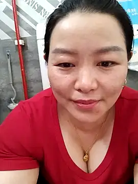 Snapshot of Jennie_dogy chatting on 07-15-26, 12:38 Jennie dogy online show from 07-15-26, 12:38