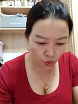 Snapshot of Jennie_dogy chatting on 07-16-26, 12:33 Jennie dogy online show from 07-16-26, 12:33