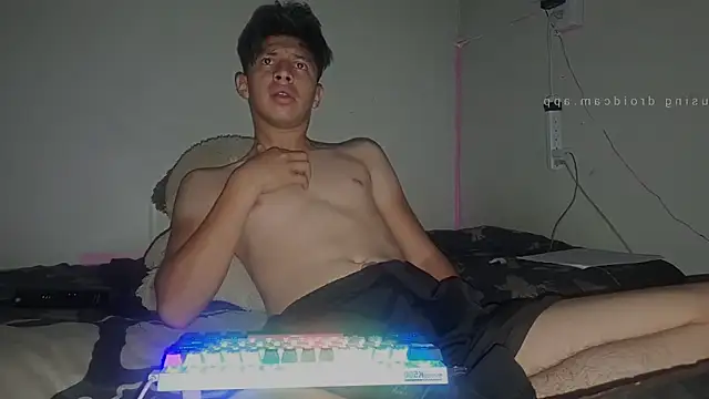 rodrigo uwu1 online show from 07-25-26, 03:48