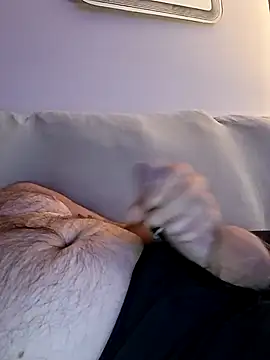 Snapshot of ldhurstII chatting on 06-22-26, 11:29 ldhurstII online show from 06-22-26, 11:29