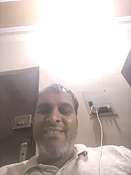 Snapshot of indiandesivillegeboy chatting on 07-04-26, 06:41 indiandesivillegeboy online show from 07-04-26, 06:41