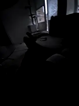 Snapshot of Tommyzzzzzz chatting on 03-09-26, 05:33 Tommyzzzzzz online show from 03-09-26, 05:33