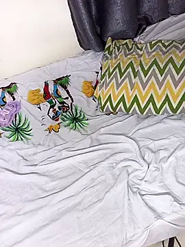 Snapshot of Sisy2026 chatting on 02-25-26, 04:49 Sisy2026 online show from 02-25-26, 04:49