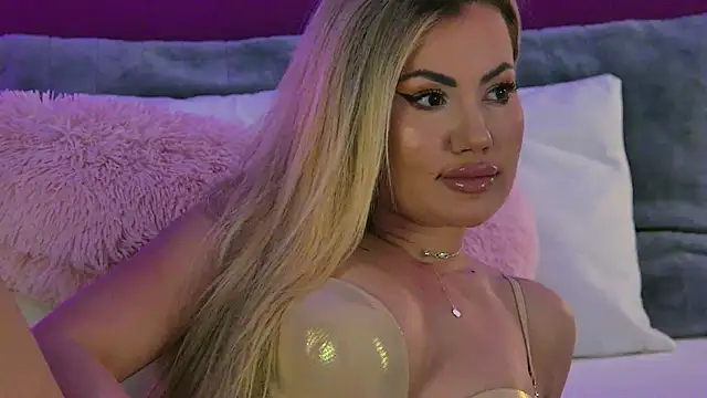 CellineHudson online show from 04-29-26, 07:09