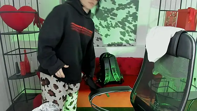 NeoGeisha online show from 05-02-26, 01:05