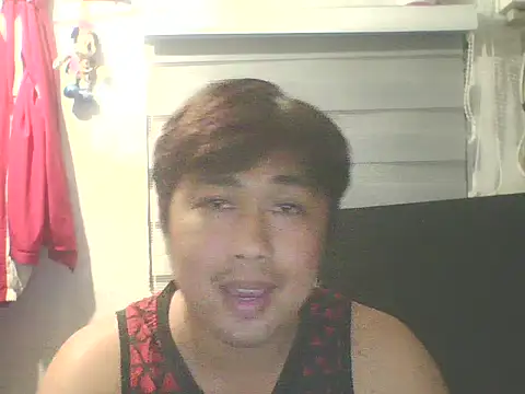 Snapshot of mattyXthridy chatting on 02-09-26, 11:47 mattyXthridy online show from 02-09-26, 11:47