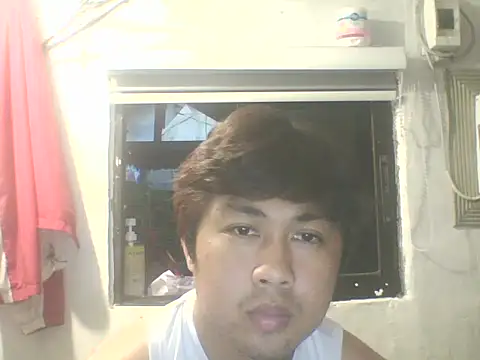 Snapshot of mattyXthridy chatting on 02-16-26, 10:11 mattyXthridy online show from 02-16-26, 10:11