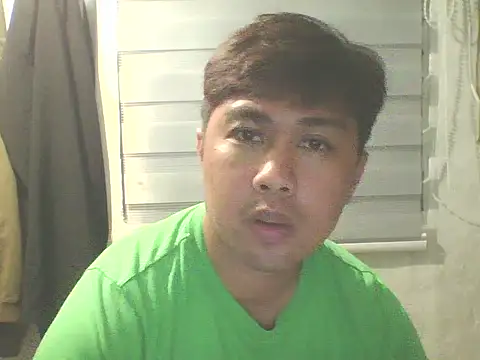 Snapshot of mattyXthridy chatting on 03-07-26, 12:24 mattyXthridy online show from 03-07-26, 12:24