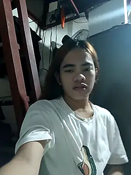 Wildcam21 online show from 02-25-26, 03:16