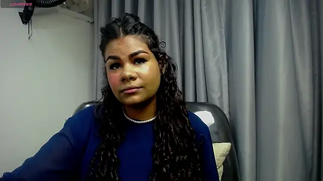 yaazhinii online show from 04-20-26, 11:57