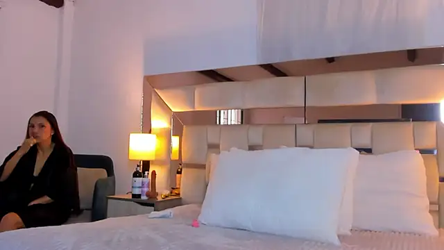 EloiseClairmont online show from 03-23-26, 08:13