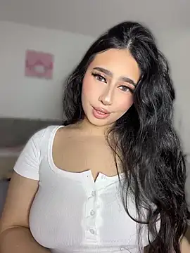Snapshot of Sofiia_Vegaa chatting on 06-17-26, 03:42 Sofiia Vegaa online show from 06-17-26, 03:42