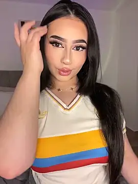 Snapshot of Sofiia_Vegaa chatting on 06-28-26, 01:44 Sofiia Vegaa online show from 06-28-26, 01:44