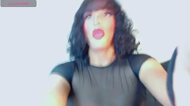 Snapshot of Zonce_shimer chatting on 03-07-26, 04:31 Zonce shimer online show from 03-07-26, 04:31