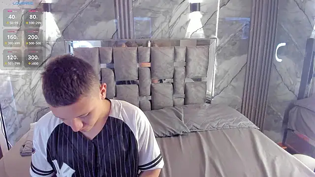 Manson and Zoe online show from 02-09-26, 11:36