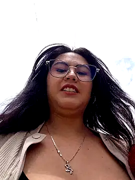 Snapshot of Mari-98 chatting on 02-15-26, 05:31 Mari-98 online show from 02-15-26, 05:31