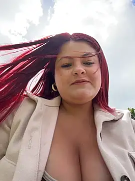 Lia-Moon77 online show from 06-26-26, 06:01