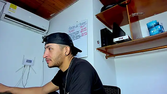 Snapshot of Party_Star1 chatting on 07-02-26, 12:54 Party Star1 online show from 07-02-26, 12:54