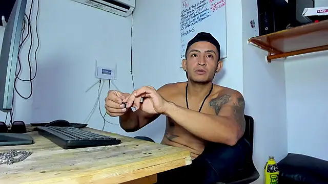 Snapshot of Party_Star1 chatting on 07-14-26, 12:46 Party Star1 online show from 07-14-26, 12:46