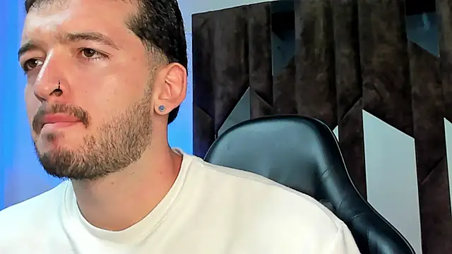 Logan Wolf-js online show from 07-16-26, 03:29