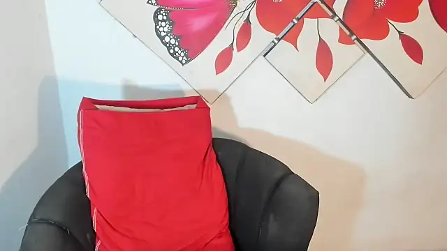 Jesshot bigcock20cm online show from 03-16-26, 02:50