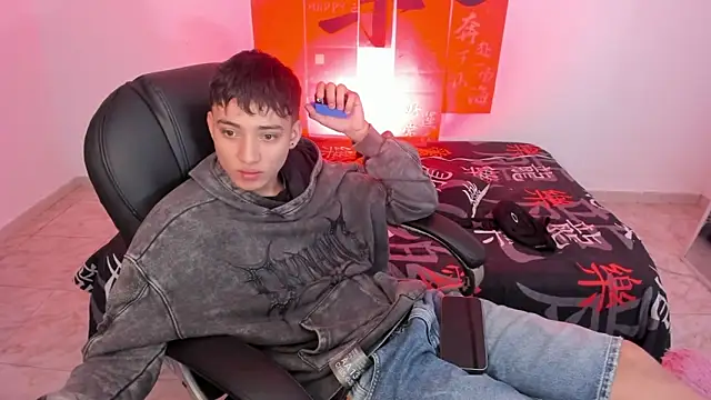 Wesleey-Boy online show from 04-20-26, 07:37